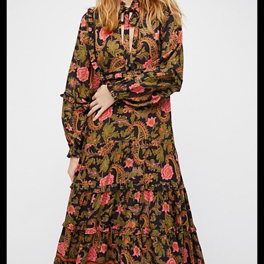 Spell and the Gypsy collective Etienne Gown